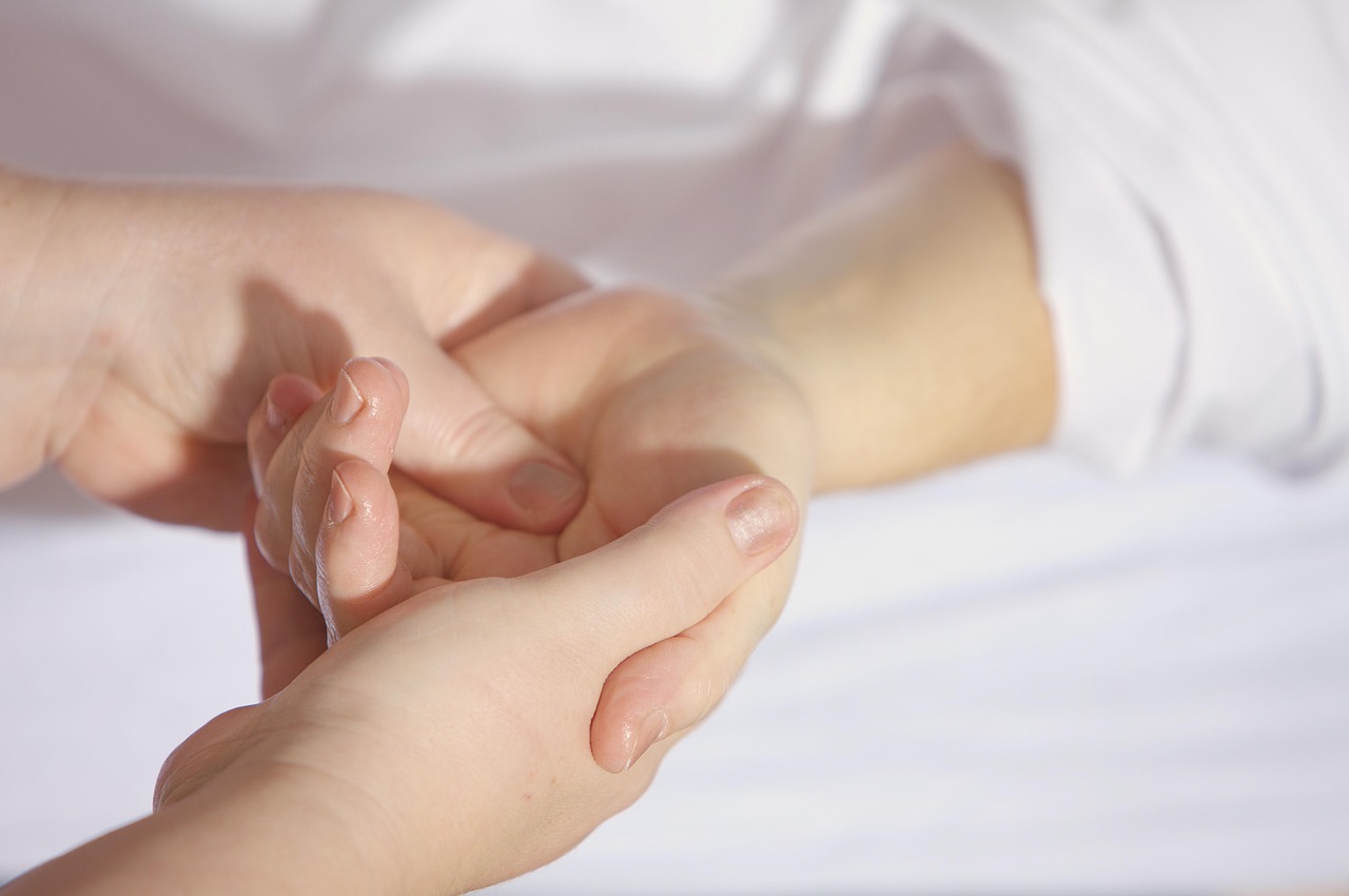 why-choose-us hands, massage, treatment, fingers, palm, hand massage, massaging, hand, wrist, masseuse, physiotherapy, therapy, relax, relaxation, recovery, wellness, health, skin, spa, massage therapy, hands, hand, health, health, health, health, health, skin, skin, spa